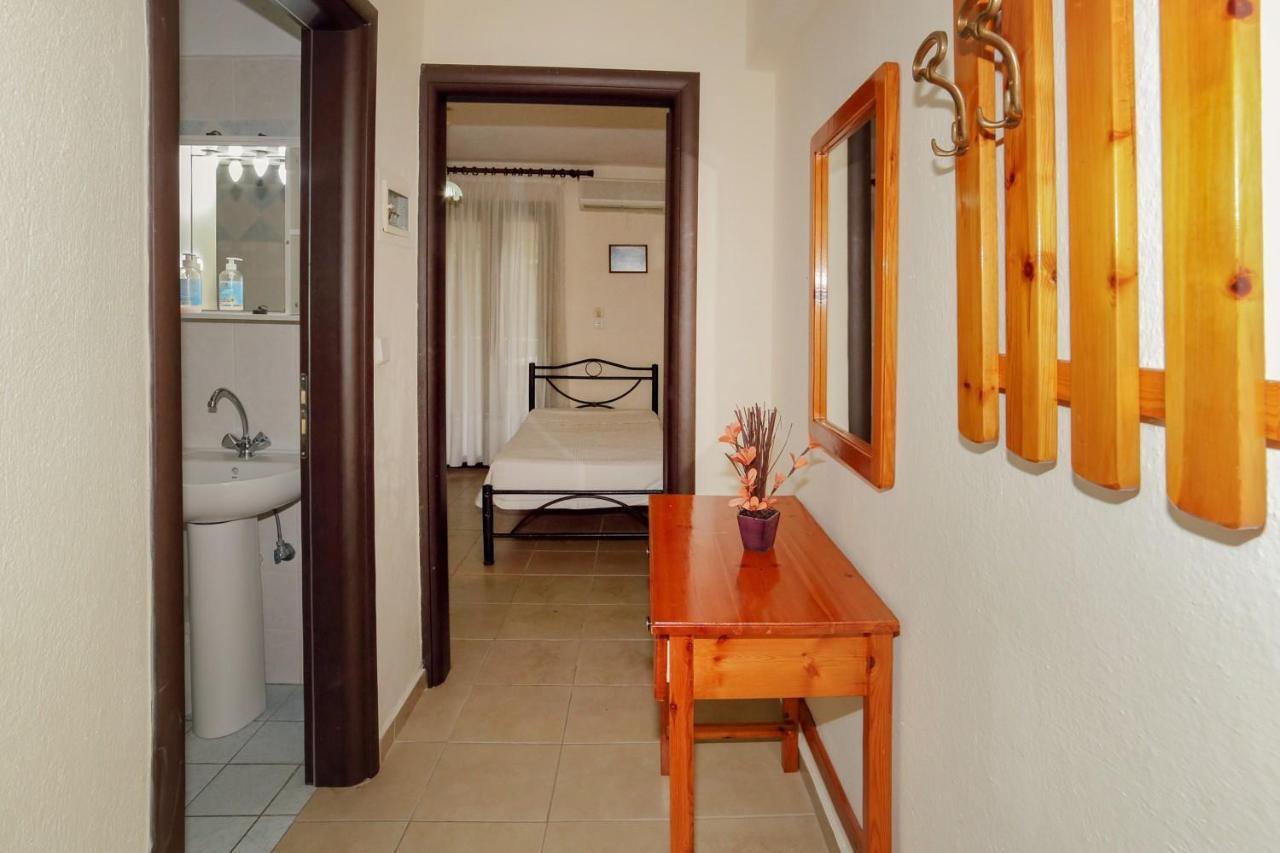 Maria - Pavlos Studios And Apartments Vourvourou Esterno foto